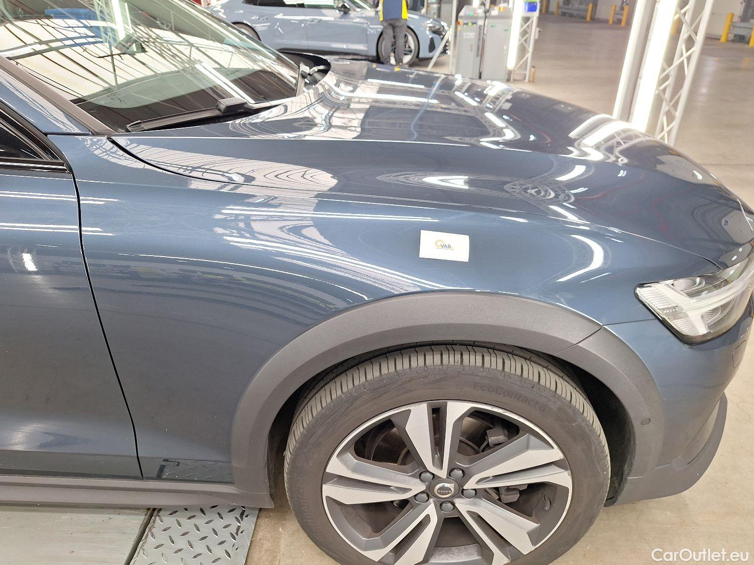  Volvo  V60 Volvo,  '18, Volvo  Cross Country D4 4x4 Geartronic Cross Co #24