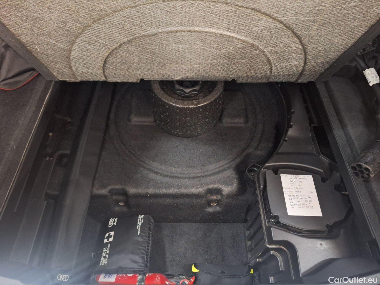  Audi  E-TRON Audi,  '19 BEV, Audi  55 Quattro S-Line 5d #1