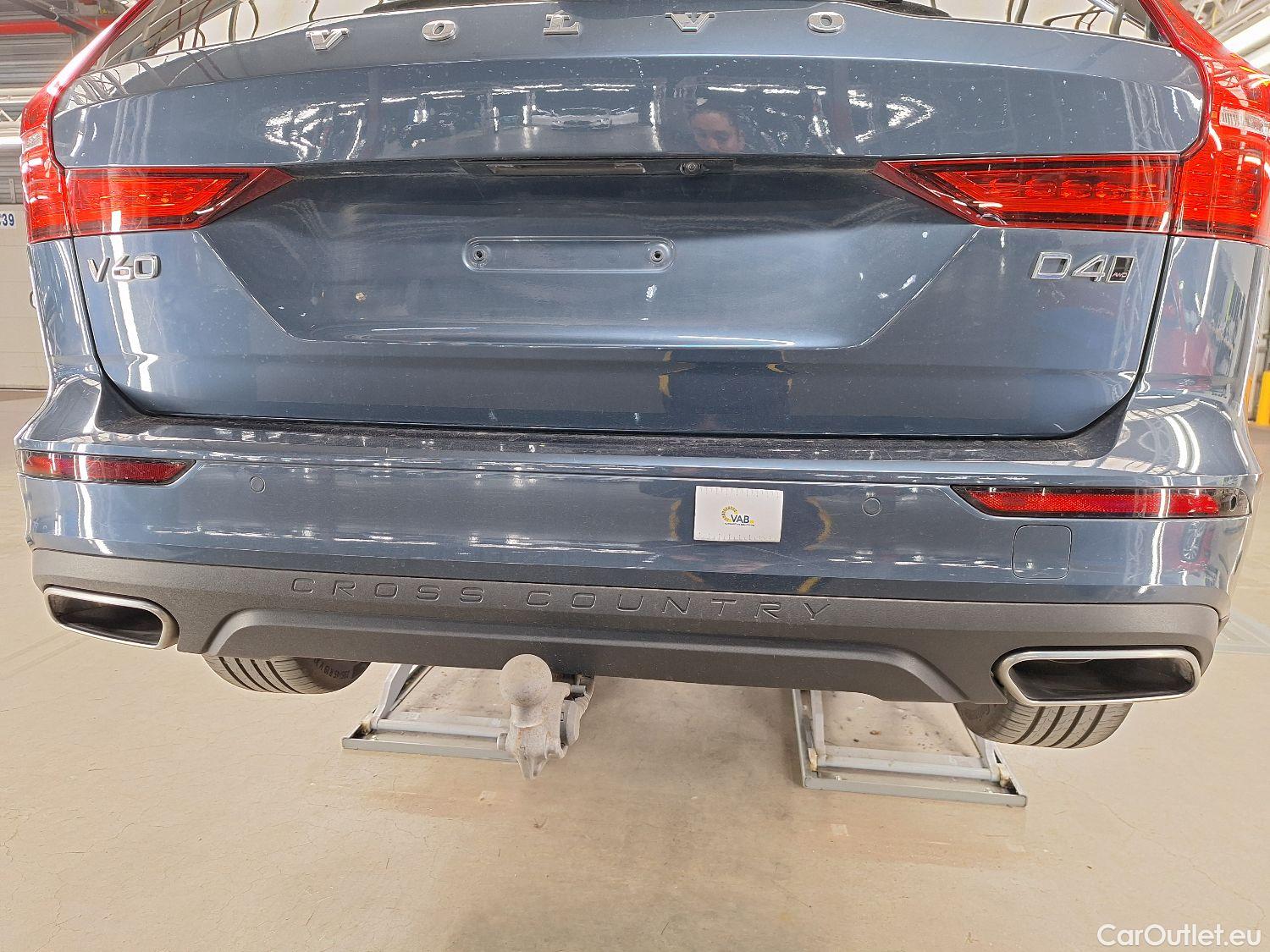  Volvo  V60 Volvo,  '18, Volvo  Cross Country D4 4x4 Geartronic Cross Co #9