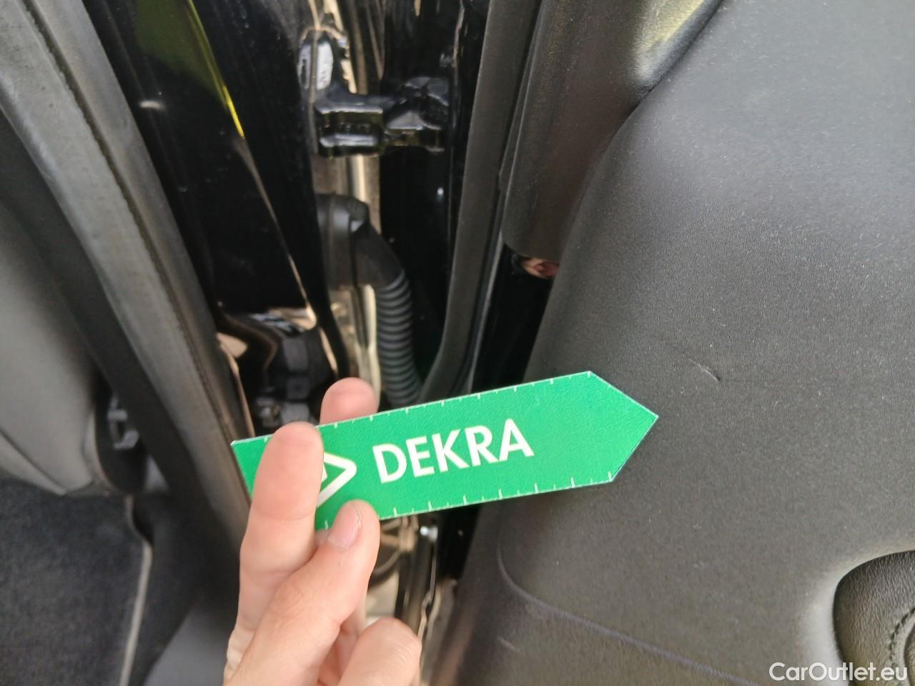  Land Rover  Discovery LAND ROVER  Sport / 2019 / 5P / todoterreno 2.0D I4- 150 PS AWD MHEV AT Standard #33