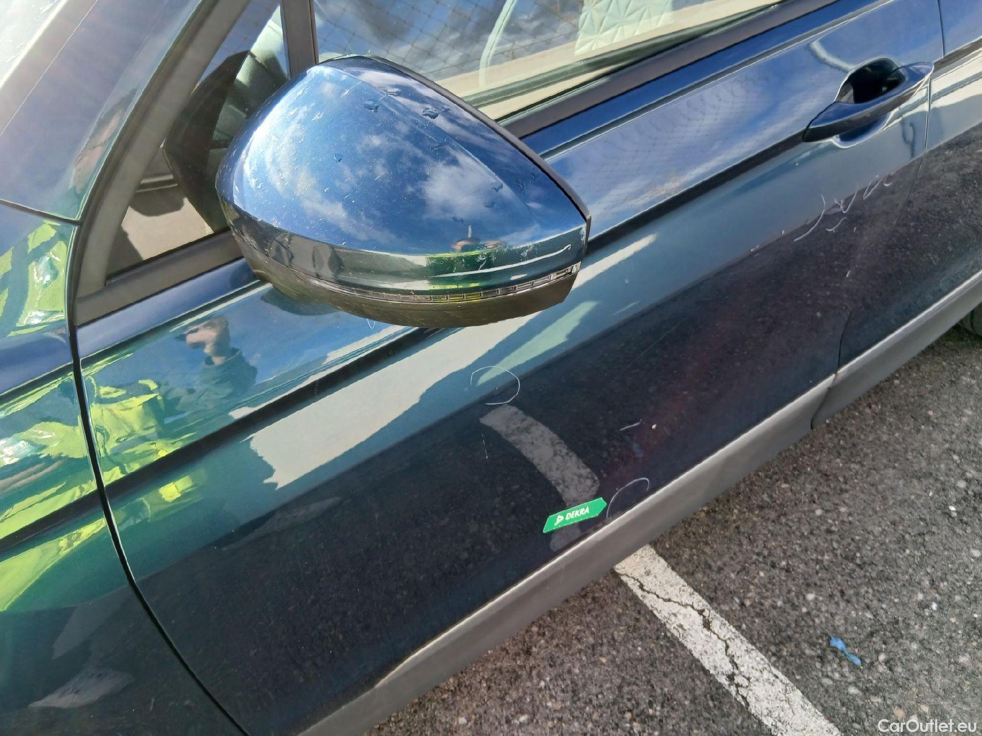  Volkswagen  Tiguan VOLKSWAGEN  / 2020 / 5P / todoterreno Life 2.0 TDI 90kW (122CV) #7