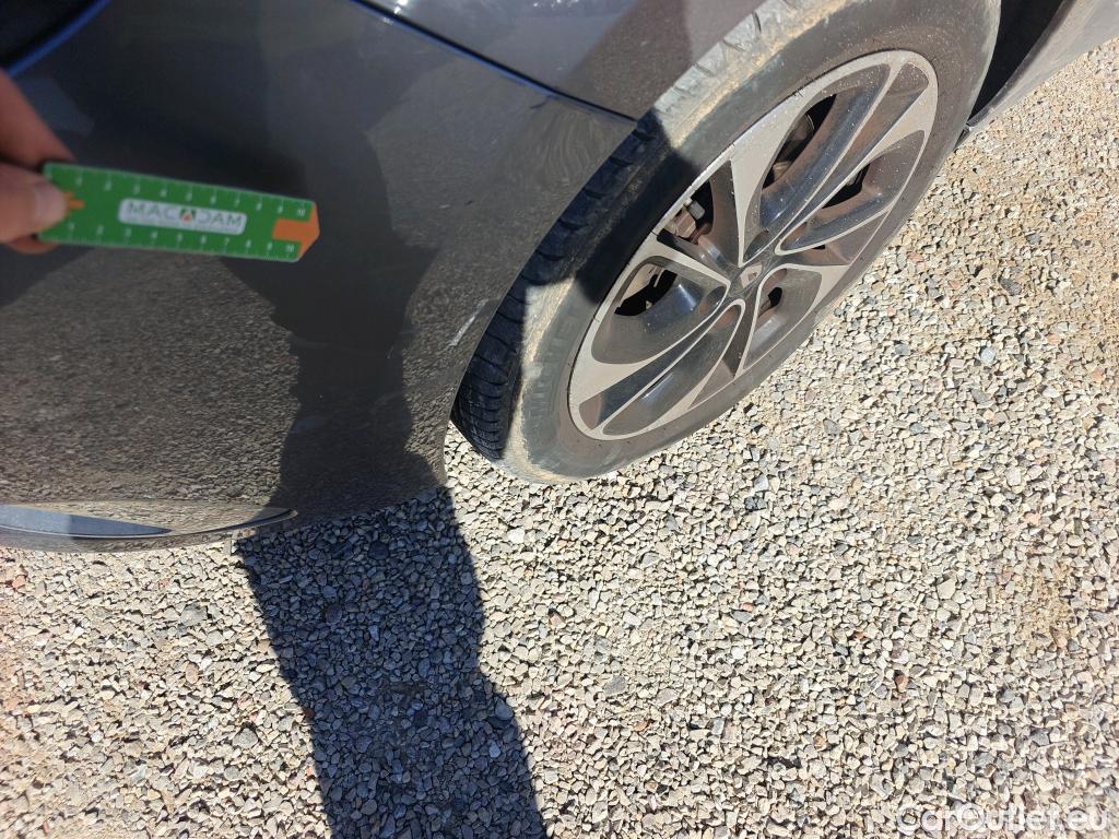  Renault  Scenic RENAULT SCÉNIC 5p 3G monovolumen compacto BOSE Energy dCi 130 eco2 Euro 6 #50