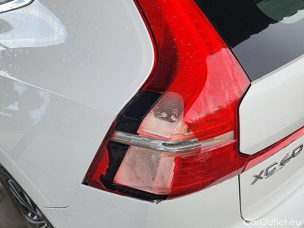  Volvo  XC60 VOLVO  / 2017 / 5P / todoterreno 2.0 B4 D Momentum Pro Auto #1