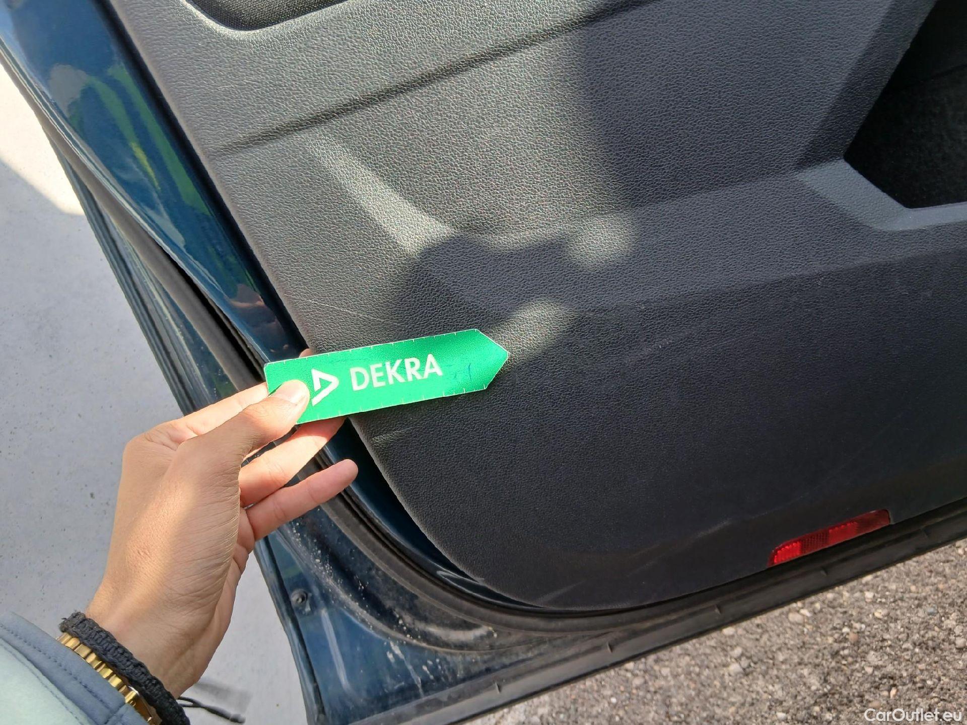  Volkswagen  Tiguan VOLKSWAGEN  / 2020 / 5P / todoterreno Life 2.0 TDI 90kW (122CV) #13