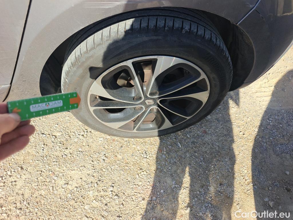  Renault  Scenic RENAULT SCÉNIC 5p 3G monovolumen compacto BOSE Energy dCi 130 eco2 Euro 6 #11