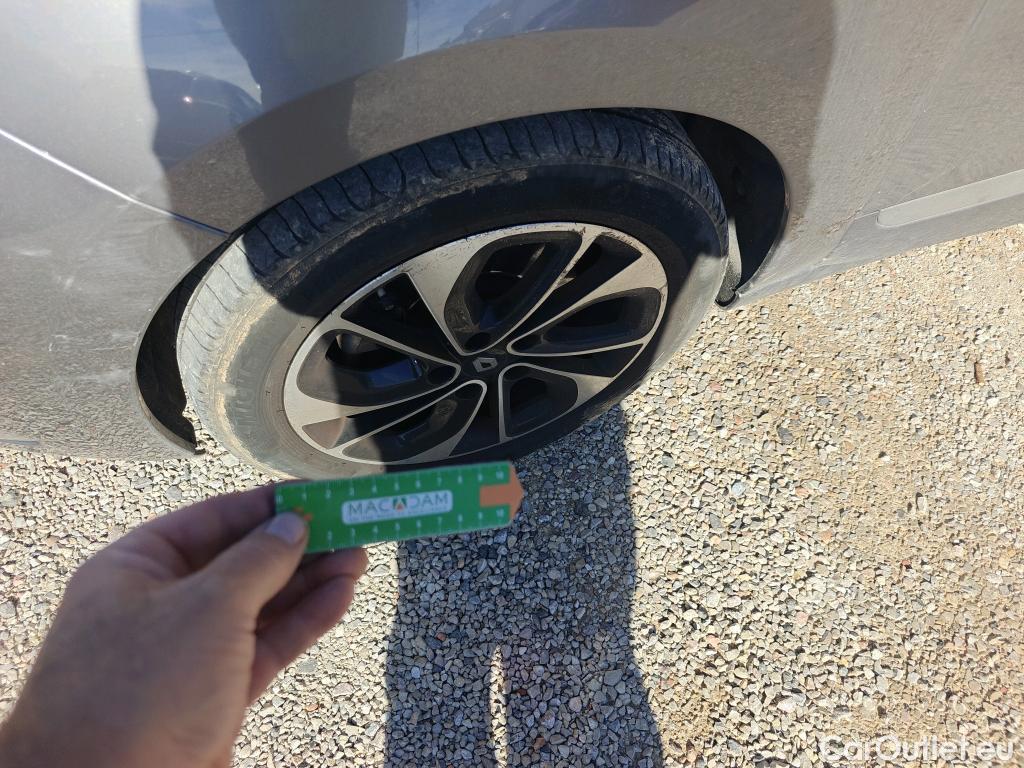  Renault  Scenic RENAULT SCÉNIC 5p 3G monovolumen compacto BOSE Energy dCi 130 eco2 Euro 6 #16