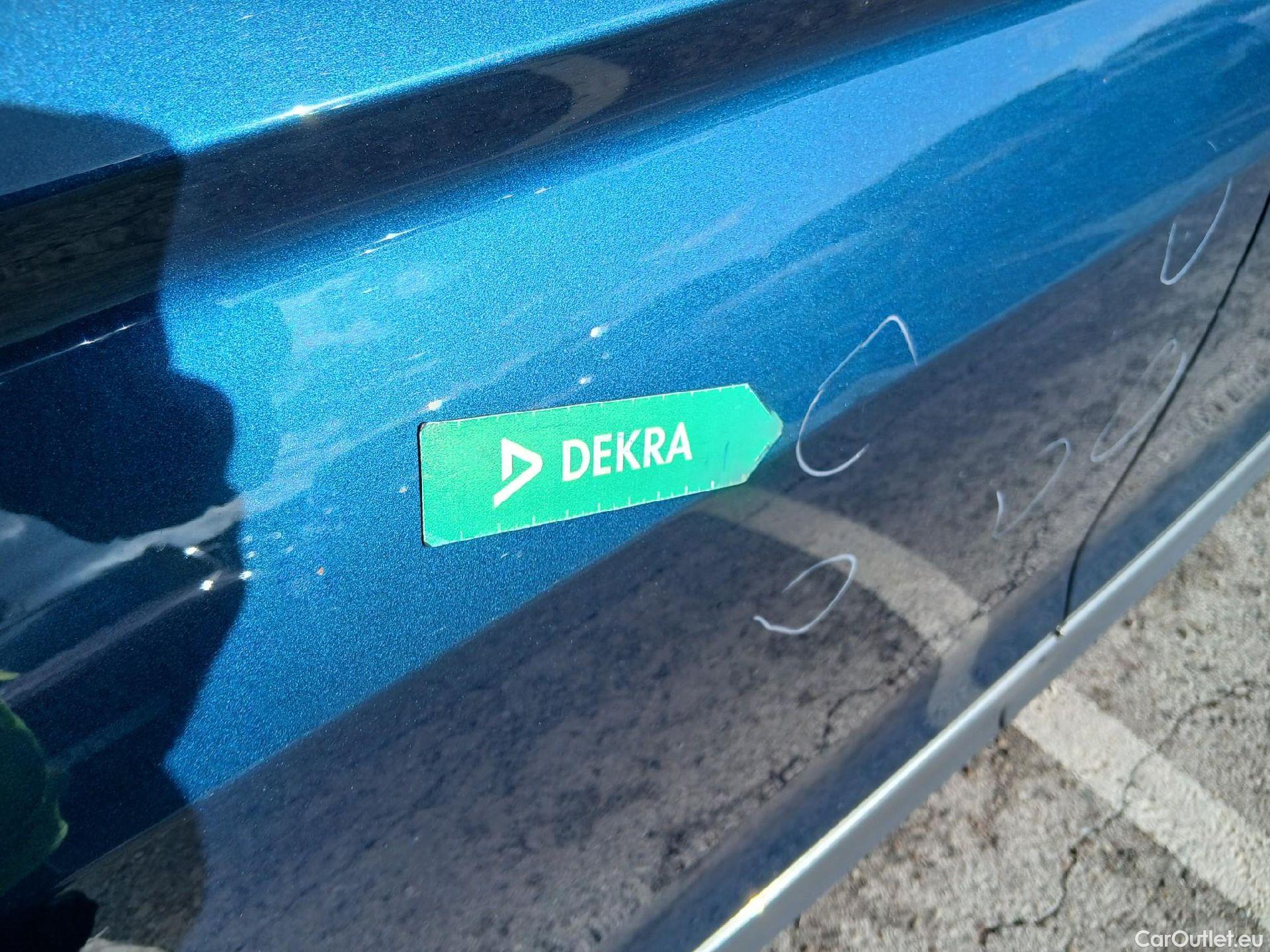  Volkswagen  Tiguan VOLKSWAGEN  / 2020 / 5P / todoterreno Life 2.0 TDI 90kW (122CV) #26