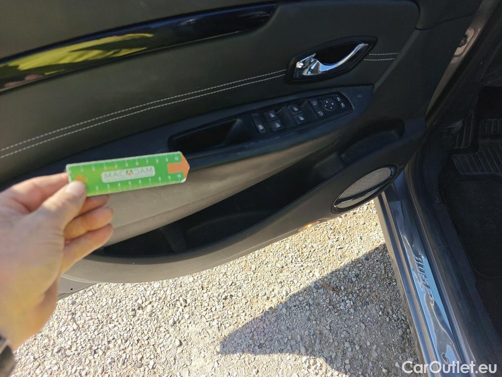  Renault  Scenic RENAULT SCÉNIC 5p 3G monovolumen compacto BOSE Energy dCi 130 eco2 Euro 6 #60