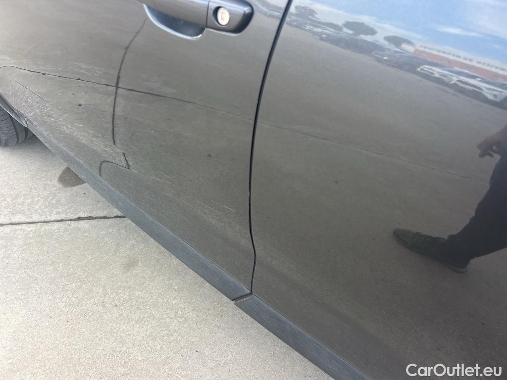  DS  DS7 DS DS 7 Crossback / 2017 / 5P / todoterreno BlueHDi DE 96kW (130CV) Auto. CHIC (AC) #1