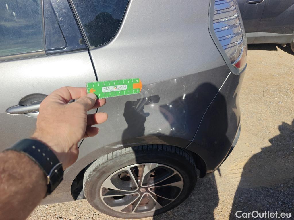  Renault  Scenic RENAULT SCÉNIC 5p 3G monovolumen compacto BOSE Energy dCi 130 eco2 Euro 6 #31