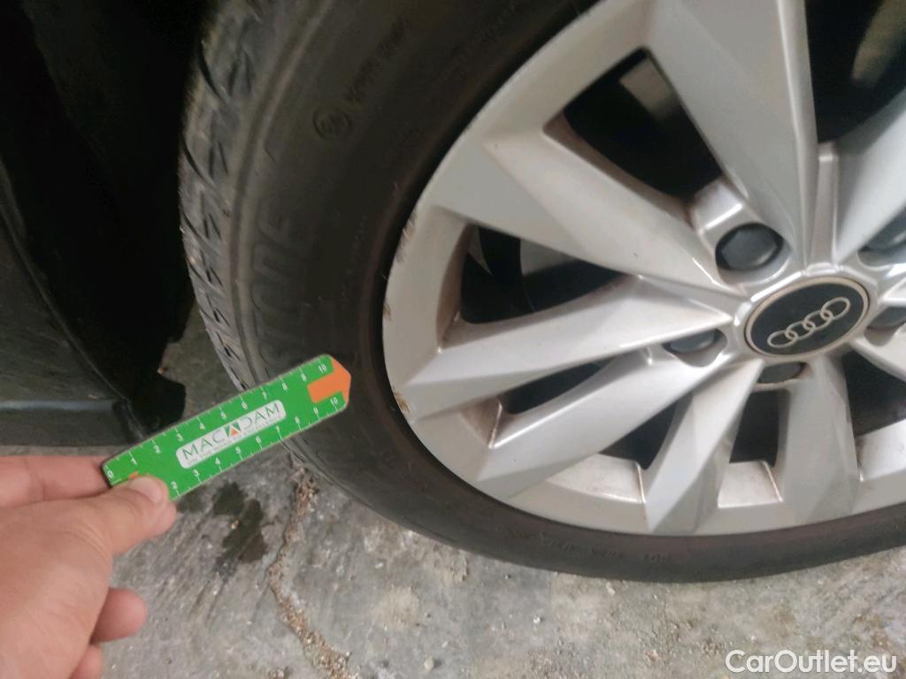  Audi  A3 AUDI  / 2020 / 5P / berlina con portón Sportback 30 TDI 85kW (116CV) #9