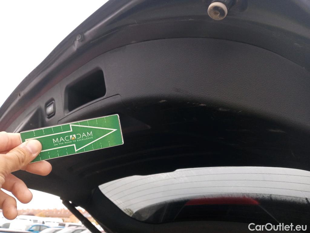  Hyundai  Santa Fe HYUNDAI  / 2021 / 5P / todoterreno 1.6 TGDi HEV Tecno Auto 4x2 #27