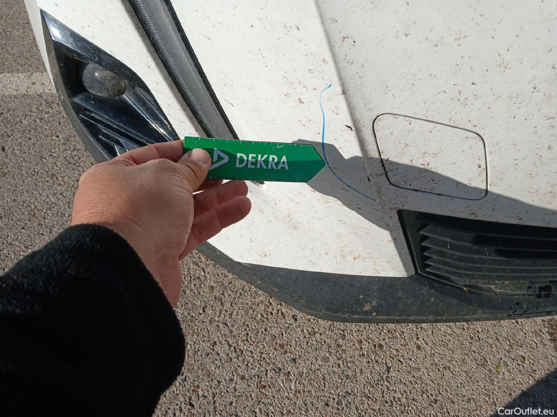  Peugeot  2008 PEUGEOT  / 2019 / 5P / todoterreno Active BlueHDI 81kW (110CV) #5