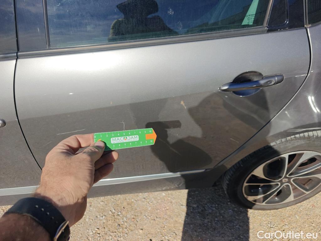  Renault  Scenic RENAULT SCÉNIC 5p 3G monovolumen compacto BOSE Energy dCi 130 eco2 Euro 6 #29