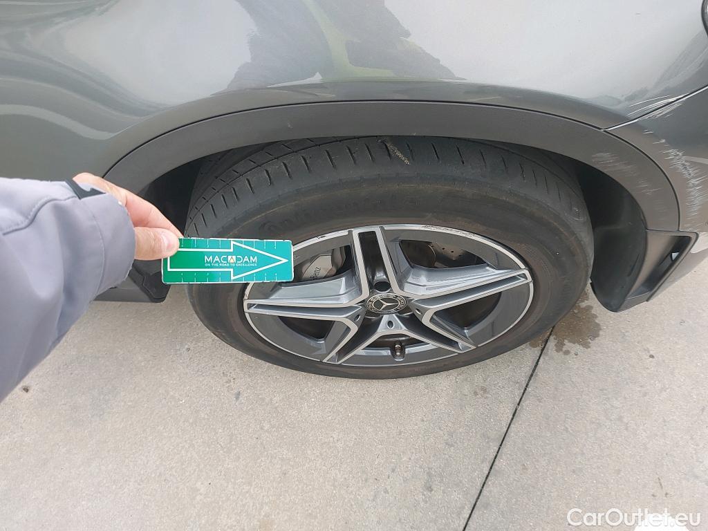  Mercedes  G-Klasee MERCEDES-BENZ Clase GLC / 2019 / 5P / todoterreno GLC 300 de 4MATIC #3