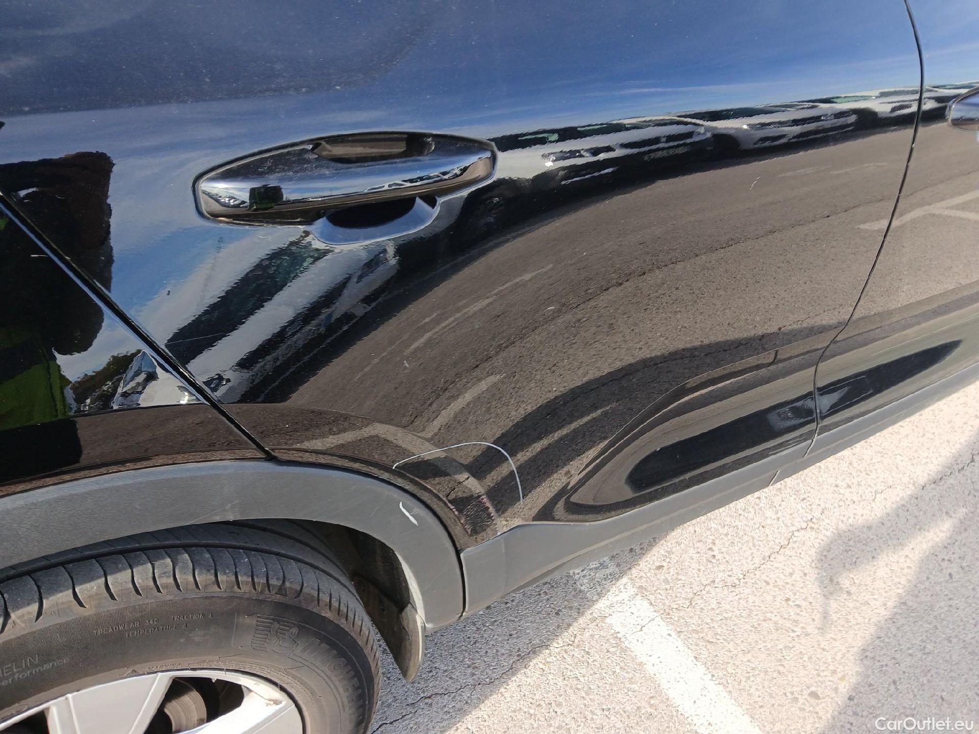  Volvo  XC 40 VOLVO XC40 / 2017 / 5P / todoterreno 1.5 T2 Momentum Core #32