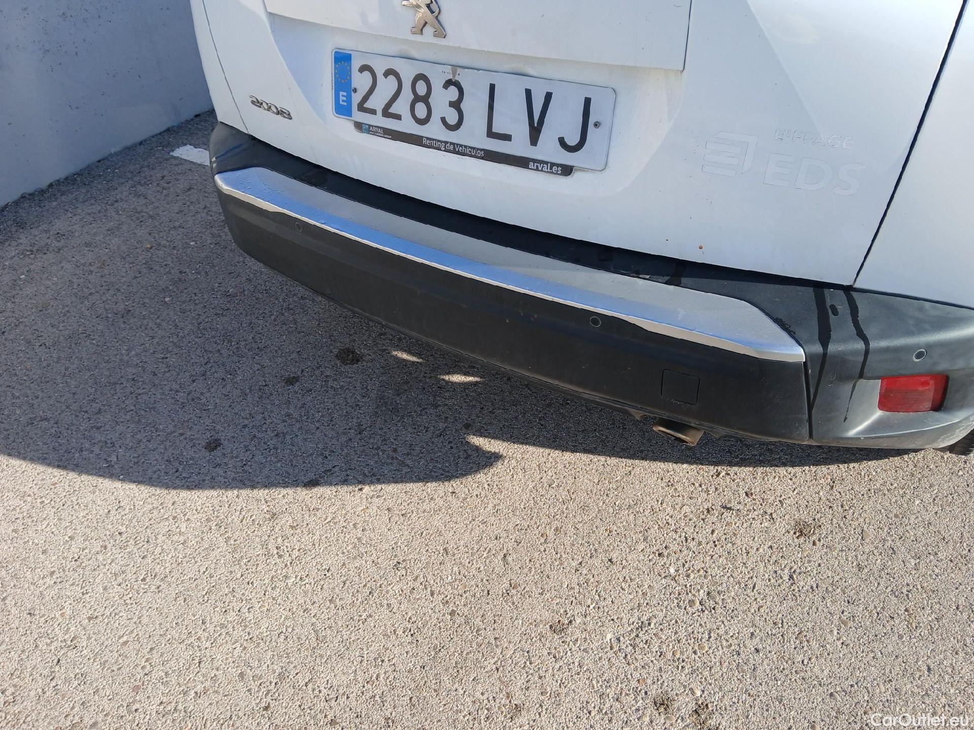  Peugeot  2008 PEUGEOT  / 2019 / 5P / todoterreno Active BlueHDI 81kW (110CV) #11