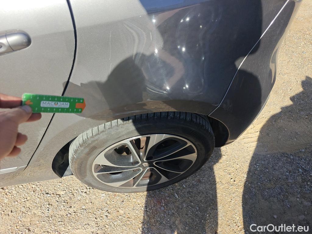  Renault  Scenic RENAULT SCÉNIC 5p 3G monovolumen compacto BOSE Energy dCi 130 eco2 Euro 6 #32