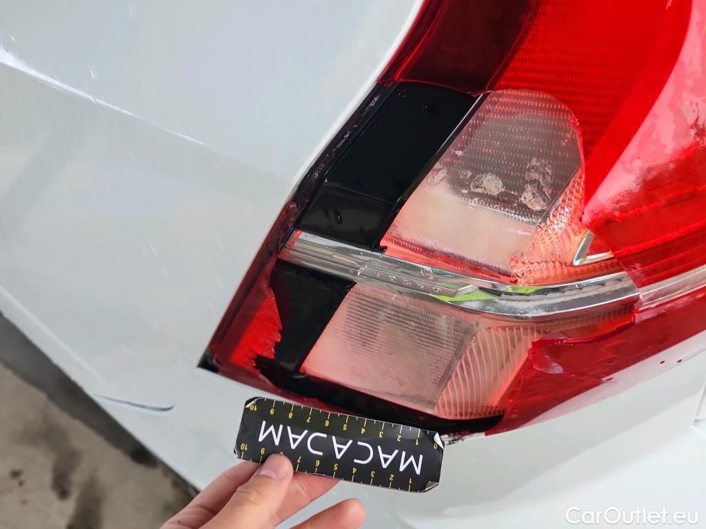  Volvo  XC60 VOLVO  / 2017 / 5P / todoterreno 2.0 B4 D Momentum Pro Auto #2