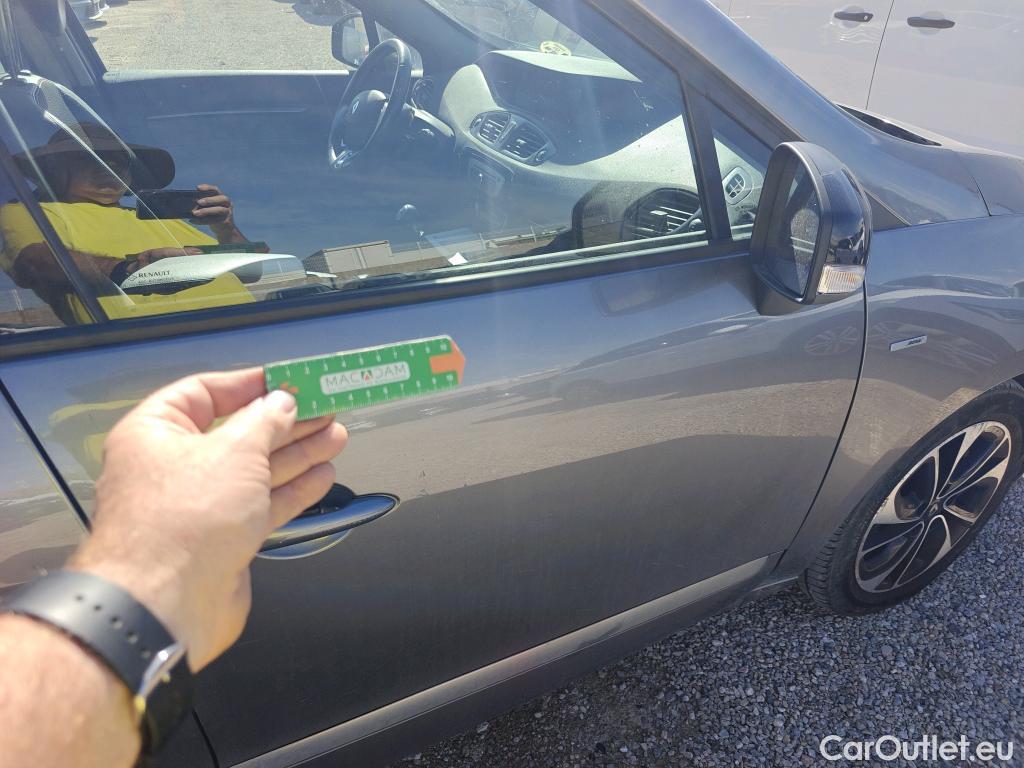  Renault  Scenic RENAULT SCÉNIC 5p 3G monovolumen compacto BOSE Energy dCi 130 eco2 Euro 6 #8