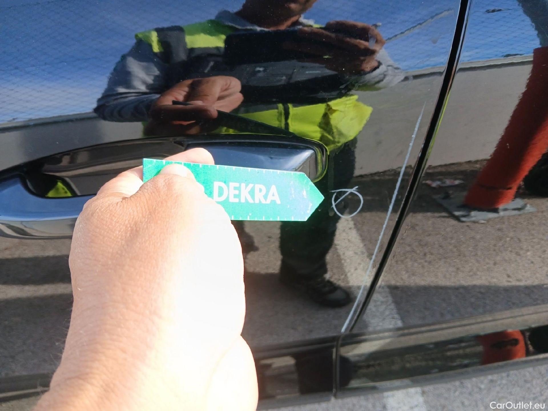  Volvo  XC 40 VOLVO XC40 / 2017 / 5P / todoterreno 1.5 T2 Momentum Core #16