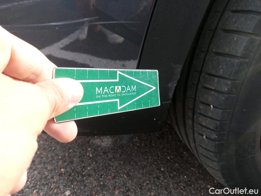  Hyundai  Santa Fe HYUNDAI  / 2021 / 5P / todoterreno 1.6 TGDi HEV Tecno Auto 4x2 #24