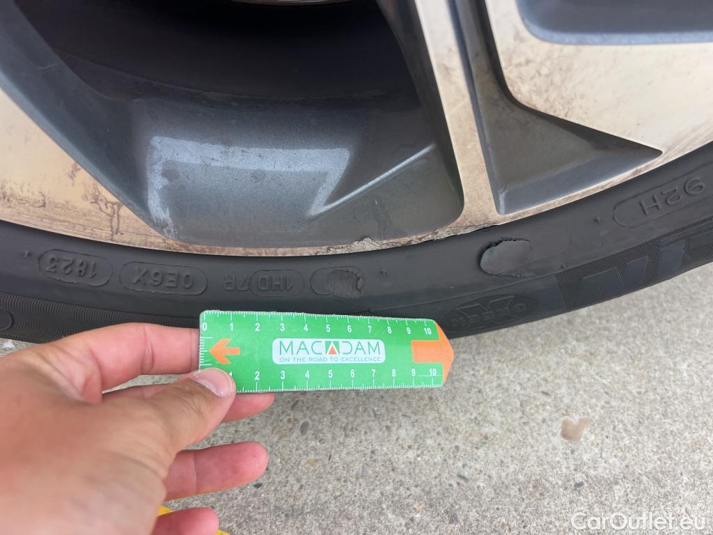  KIA  XCeed KIA  / 2022 / 5P / todoterreno 1.0 T-GDi Drive 88kW (120CV) #4