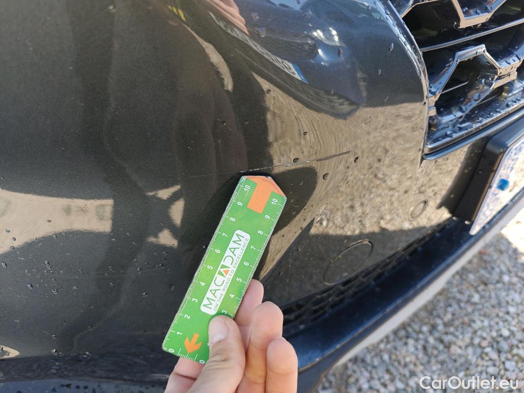  Hyundai  Santa Fe HYUNDAI  / 2018 / 5P / todoterreno 2.2 CRDi Tecno Auto 4x2 SR #38