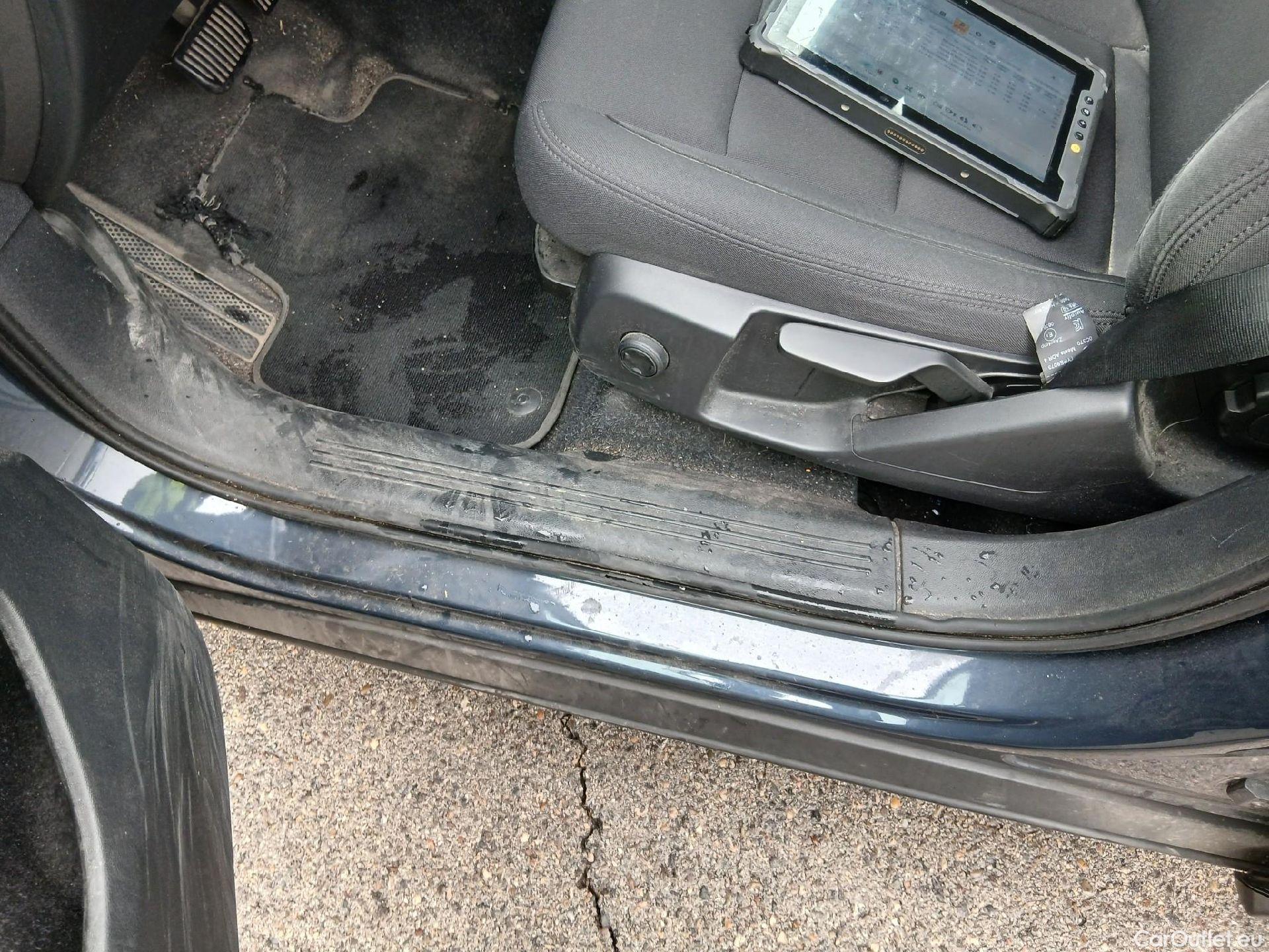  Volvo  XC 40 VOLVO XC40 / 2017 / 5P / todoterreno 2.0 D3 Momentum Pro Auto #10