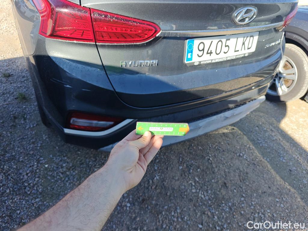  Hyundai  Santa Fe HYUNDAI  / 2018 / 5P / todoterreno 2.2 CRDi Tecno Auto 4x2 SR #40