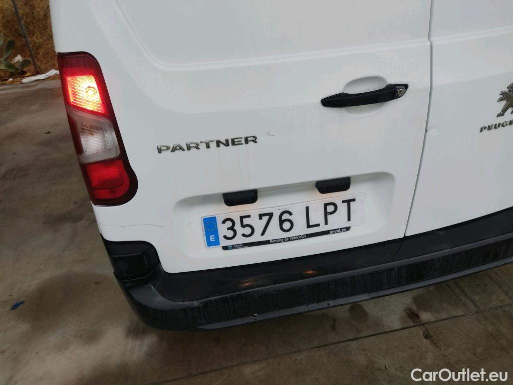  Peugeot  Partner PEUGEOT  / 2018 / 4P / furgón derivado de turismo Premium Standard 600kg BlueHDi 73kW (AC) #14