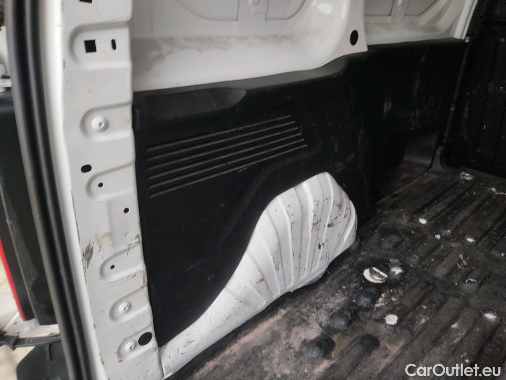  Peugeot  Partner PEUGEOT  / 2018 / 4P / furgón derivado de turismo Premium Standard 600kg BlueHDi 73kW (AC) #36