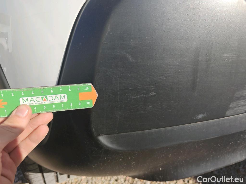  Citroen  C3  Feel 1.2 PureTech 80CV MT5 E6d #6