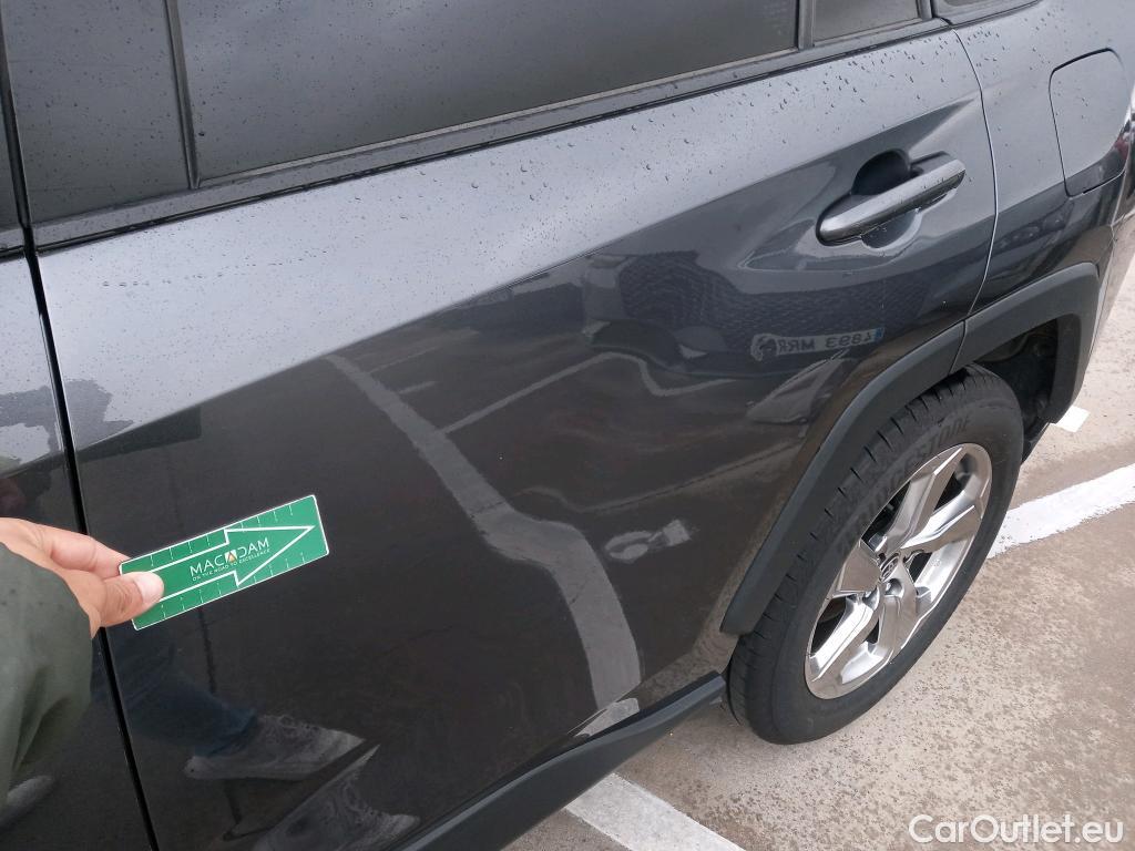  Toyota  RAV4 TOYOTA  / 2018 / 5P / todoterreno 2.5l 220H Advance #30