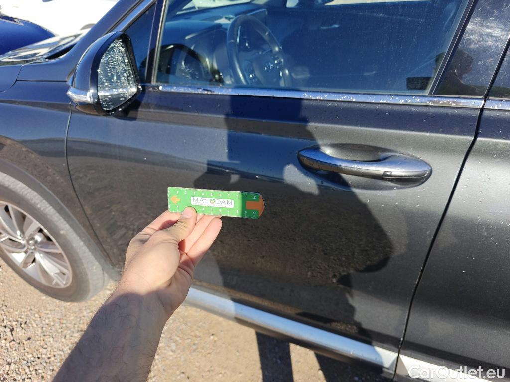  Hyundai  Santa Fe HYUNDAI  / 2018 / 5P / todoterreno 2.2 CRDi Tecno Auto 4x2 SR #16