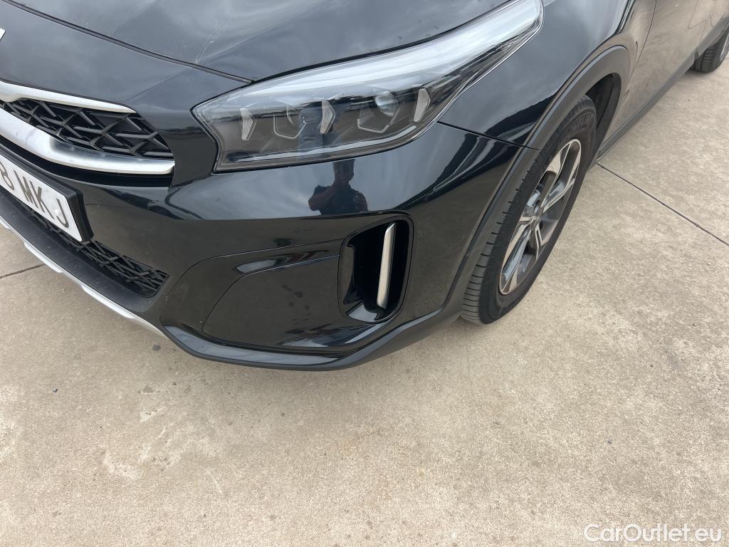  KIA  XCeed KIA  / 2022 / 5P / todoterreno 1.0 T-GDi Drive 88kW (120CV) #15