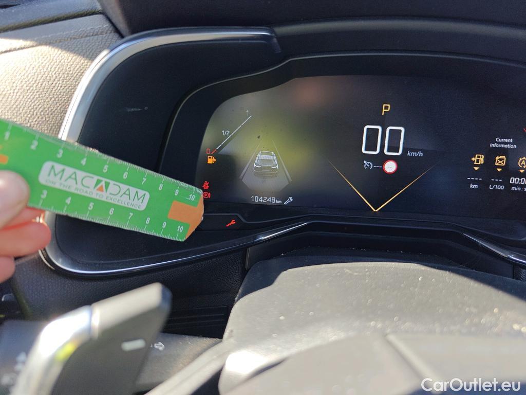  DS  DS7 DS DS 7 Crossback / 2017 / 5P / todoterreno BlueHDi DE 96kW (130CV) Auto. CHIC (AC) #48