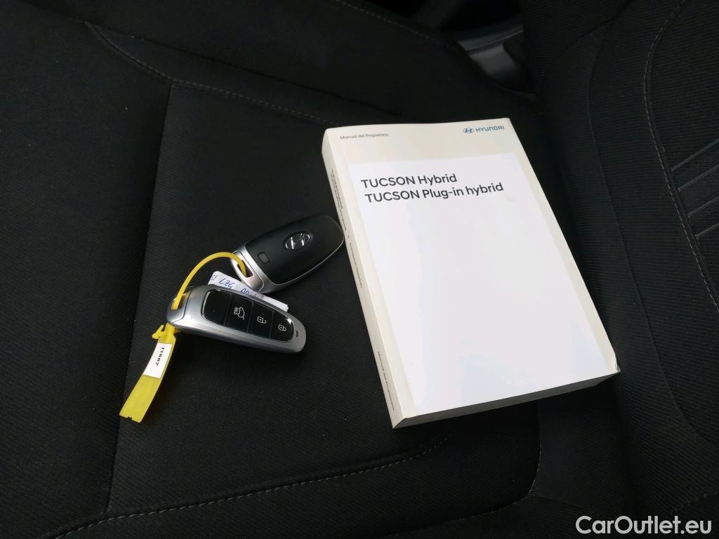  Hyundai  Tucson HYUNDAI  / 2020 / 5P / todoterreno 1.6 TGDI 169kW HEV Tecno Auto 2C #16