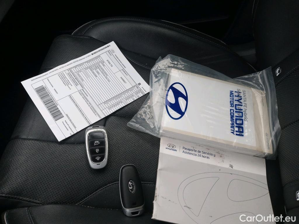  Hyundai  Santa Fe HYUNDAI  / 2021 / 5P / todoterreno 1.6 TGDi HEV Tecno Auto 4x2 #33