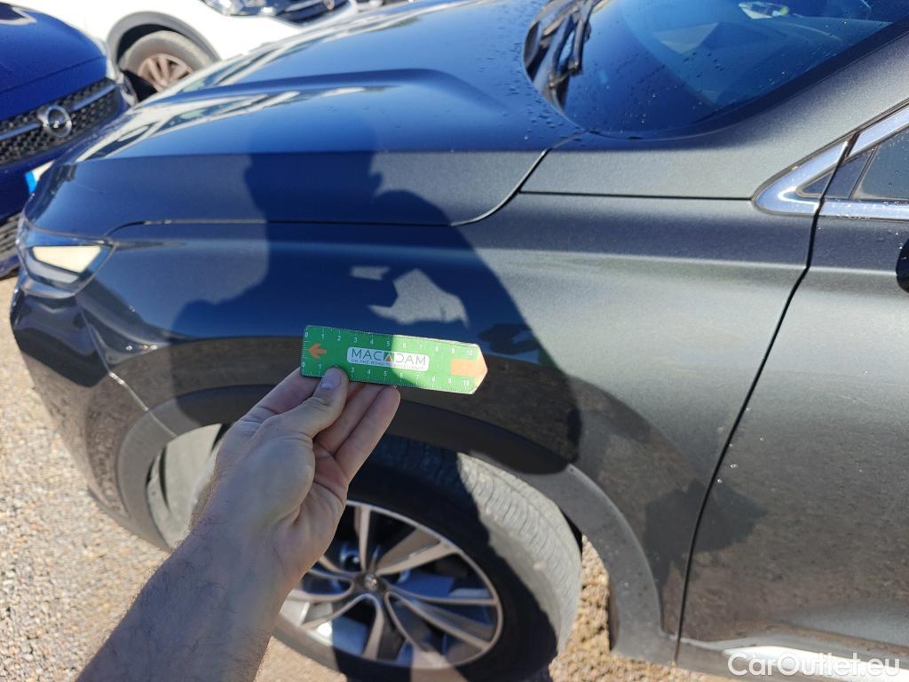  Hyundai  Santa Fe HYUNDAI  / 2018 / 5P / todoterreno 2.2 CRDi Tecno Auto 4x2 SR #43