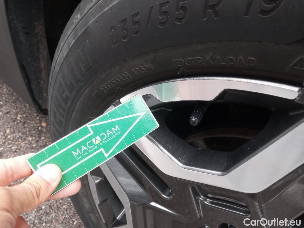  Hyundai  Santa Fe HYUNDAI  / 2021 / 5P / todoterreno 1.6 TGDi HEV Tecno Auto 4x2 #61