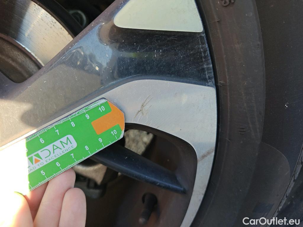  DS  DS7 DS DS 7 Crossback / 2017 / 5P / todoterreno BlueHDi DE 96kW (130CV) Auto. CHIC (AC) #35