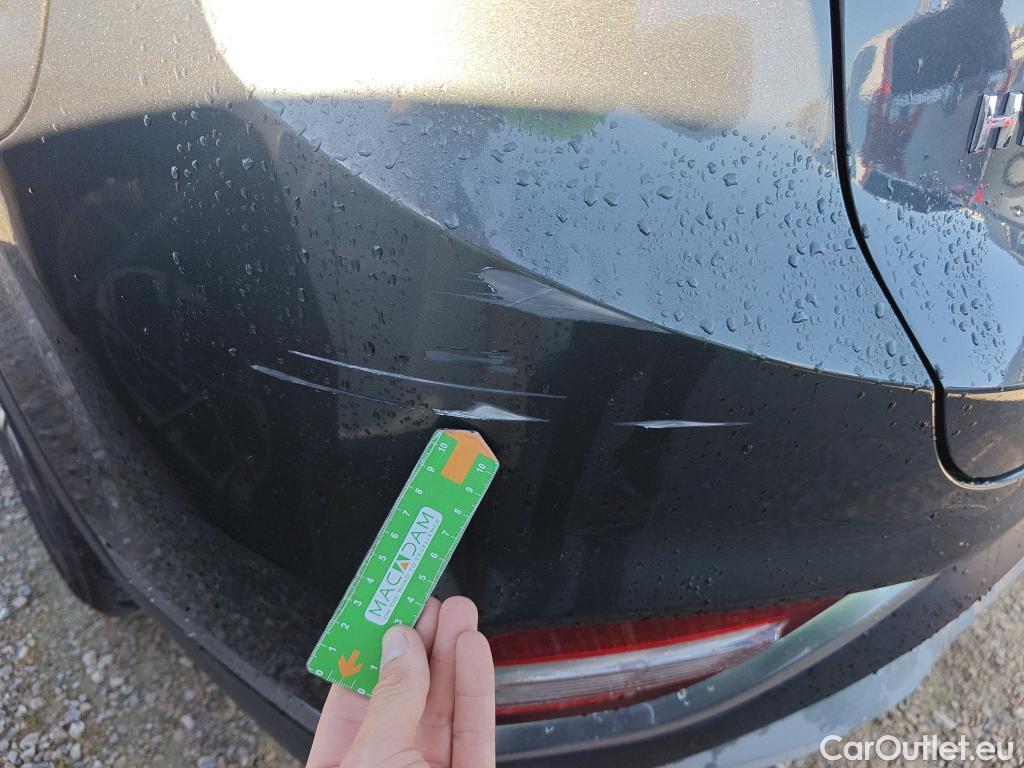  Hyundai  Santa Fe HYUNDAI  / 2018 / 5P / todoterreno 2.2 CRDi Tecno Auto 4x2 SR #41