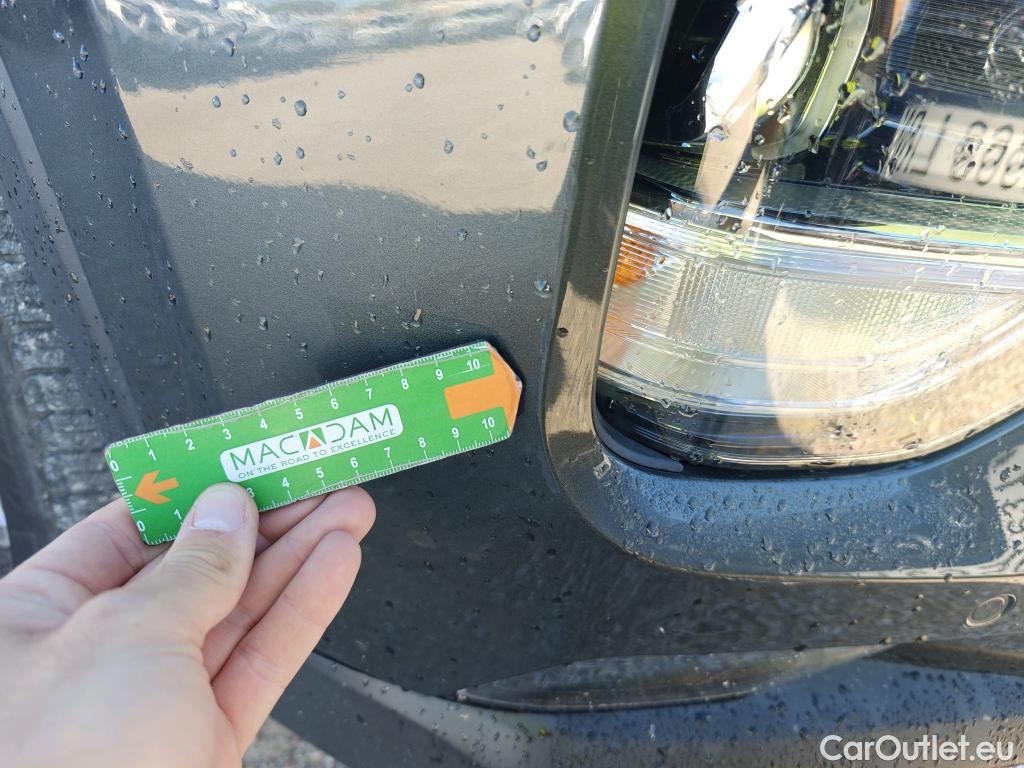  Hyundai  Santa Fe HYUNDAI  / 2018 / 5P / todoterreno 2.2 CRDi Tecno Auto 4x2 SR #36