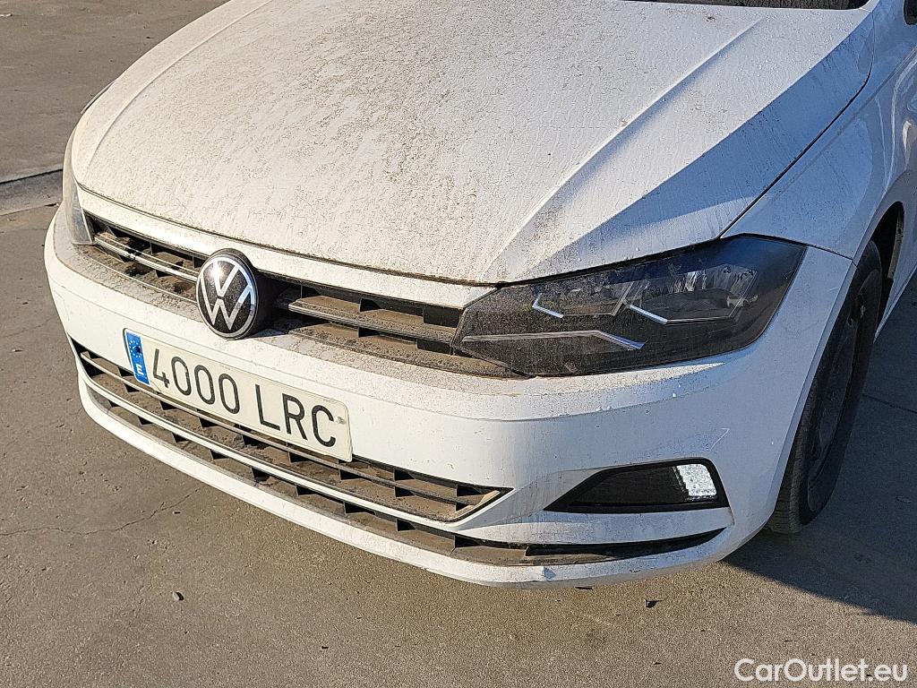  Volkswagen  Polo VOLKSWAGEN  / 2017 / 5P / berlina con portón Edition 1.0 59kW (80CV) #3