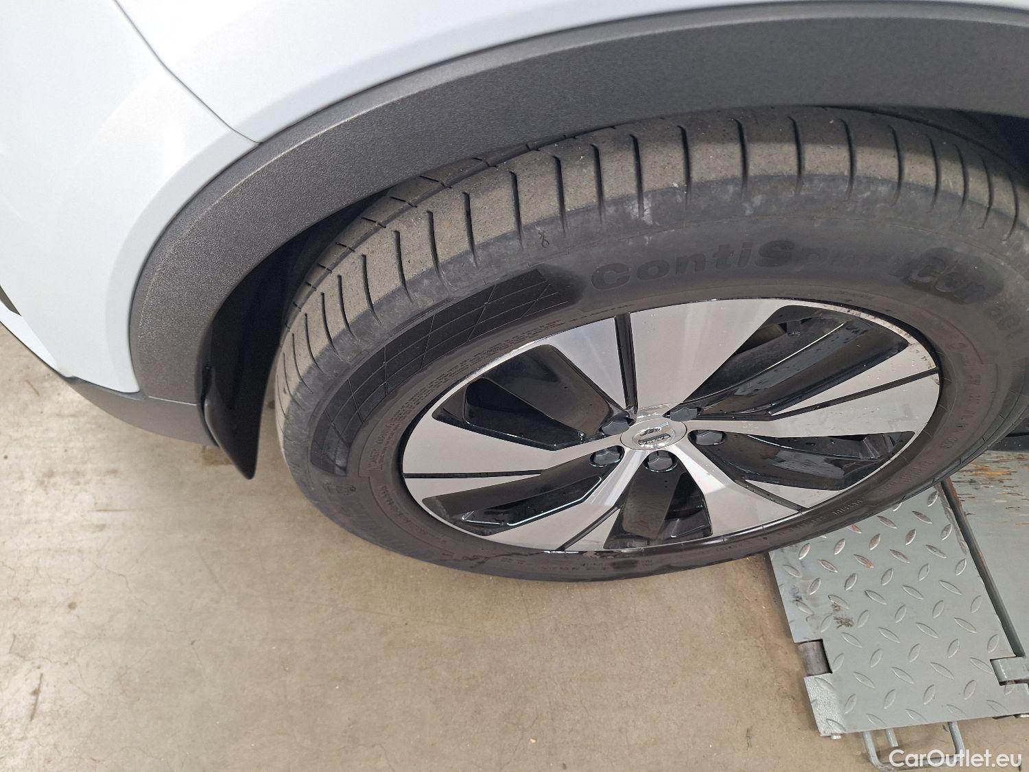  Volvo  XC 40 Volvo, XC40 '17, Volvo XC40 D3 Geartronic Momentum Pro 5d #11