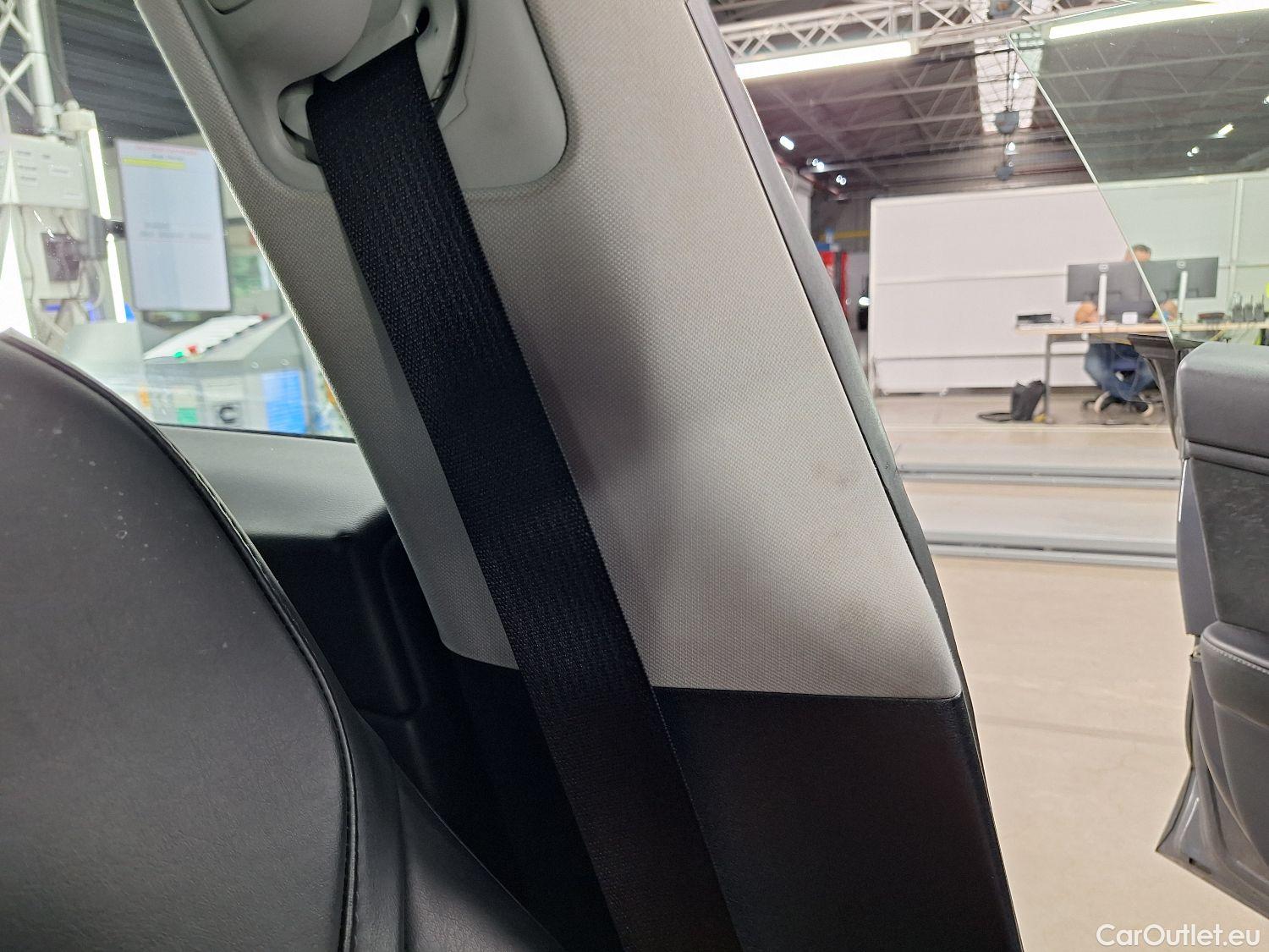  Tesla  Model 3 Tesla,  '18 BEV, Tesla  Long-Range Dual Motor AWD 4d #52