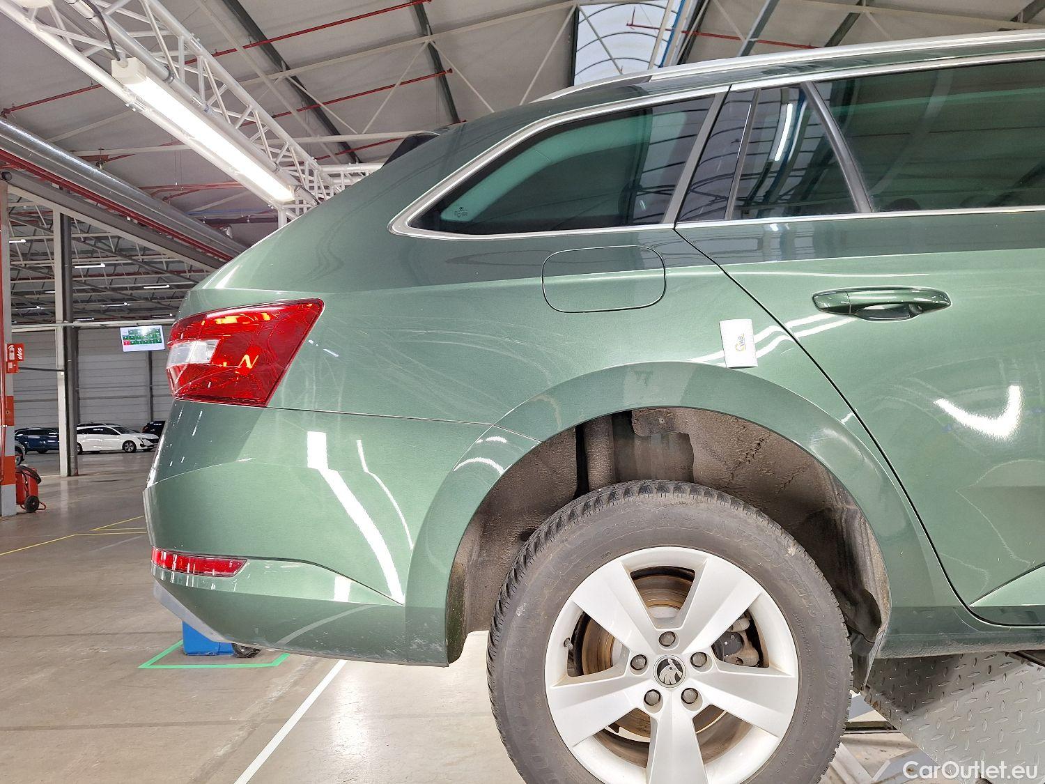  Skoda  Superb Skoda,  Combi '15, Skoda  Combi 1.6 CRTDI 88kW DSG7 Ambition 5d #11