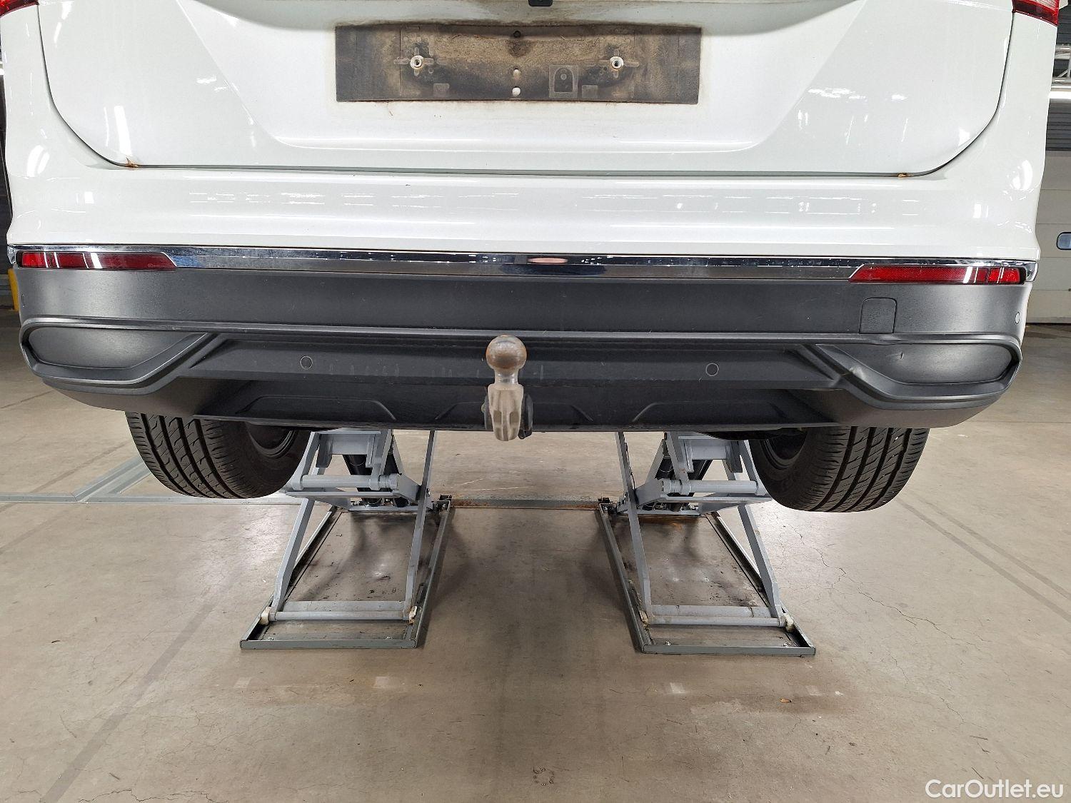  Volkswagen  Tiguan VW,  FL'20, Volkswagen  2.0 TDI 110kW DSG Life 5d #4