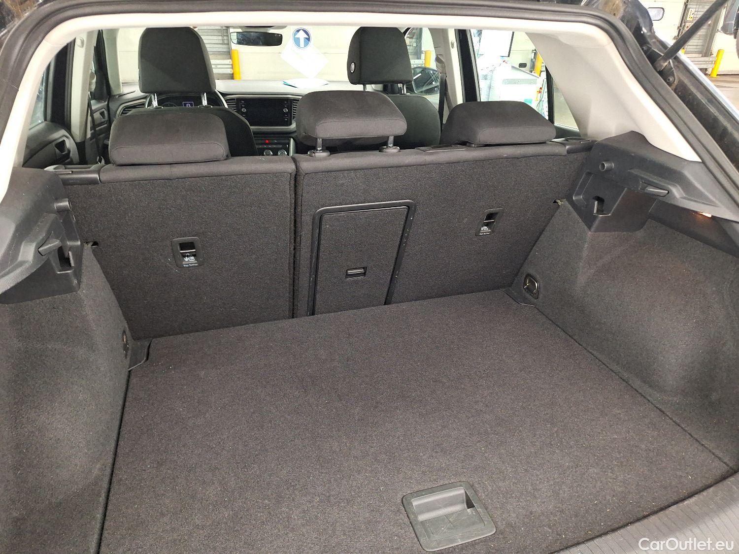  Volkswagen  T-ROC VW,  '17, Volkswagen  1.5 TSI Style DSG 5d #7